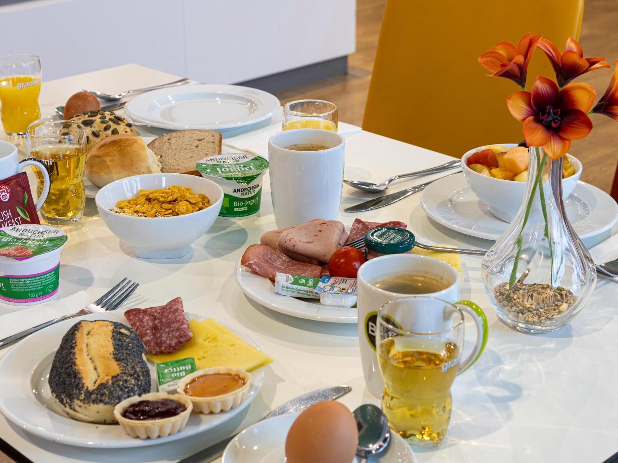B&B Hotel Leipzig-City ภายนอก รูปภาพ